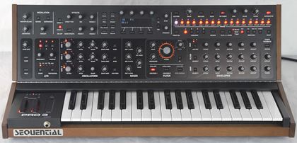 Sequential Circuits-Pro 3 SE Special Edition synth